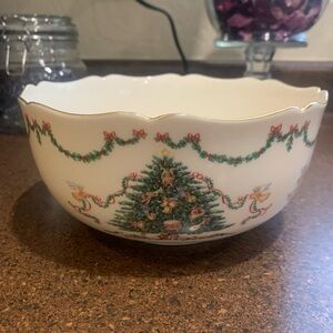 Festive Christmas Tree Bowl